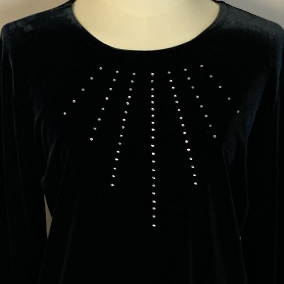 La Fete USA Black Velvet Long Sleeve Pullover Top Rhinestone Front Size S/M - Picture 3 of 5